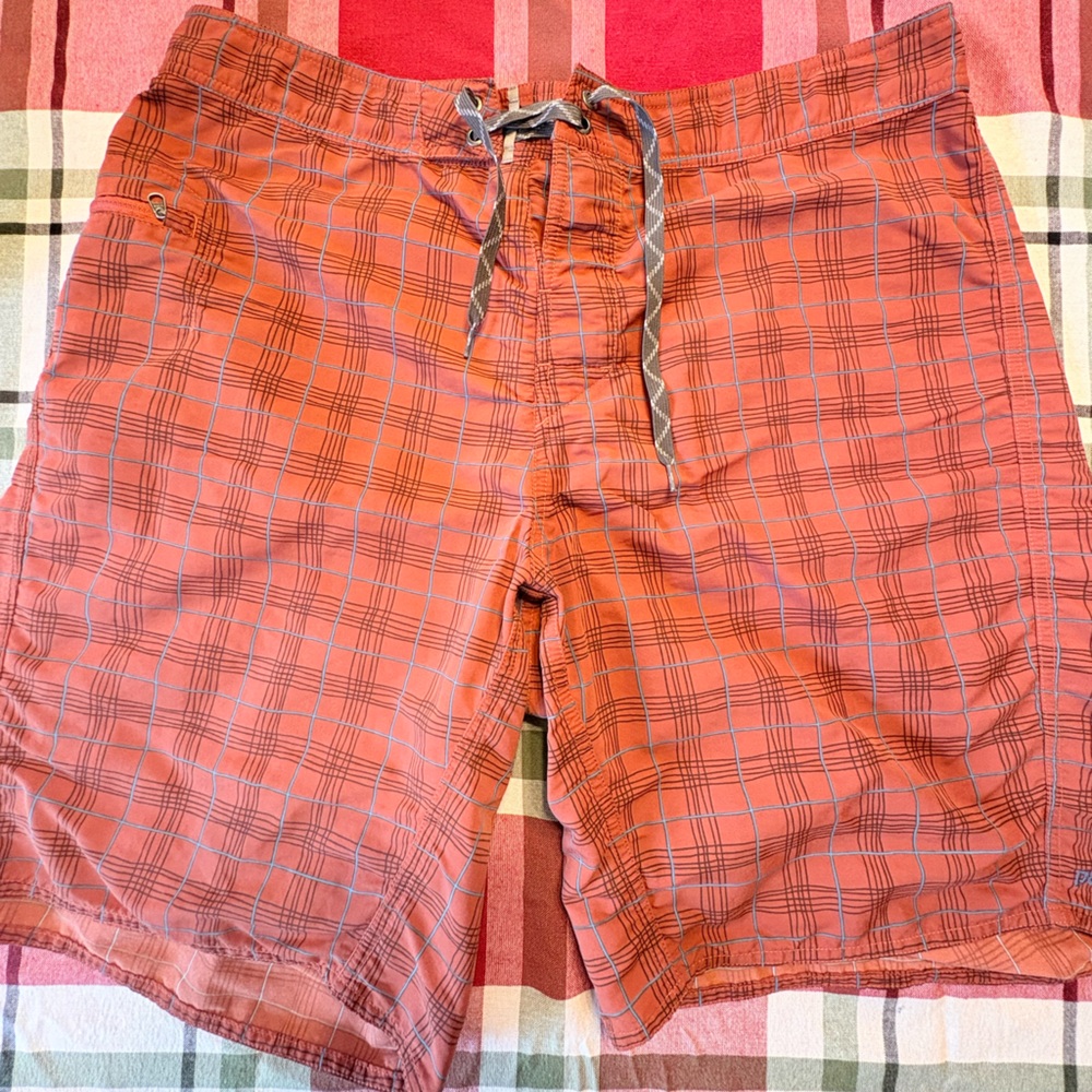Patagonia Red Plaid Men's Swim Board Shorts